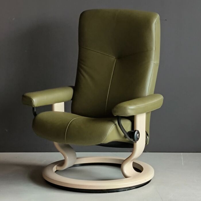 Showroom Stressless Dover Small Classic 